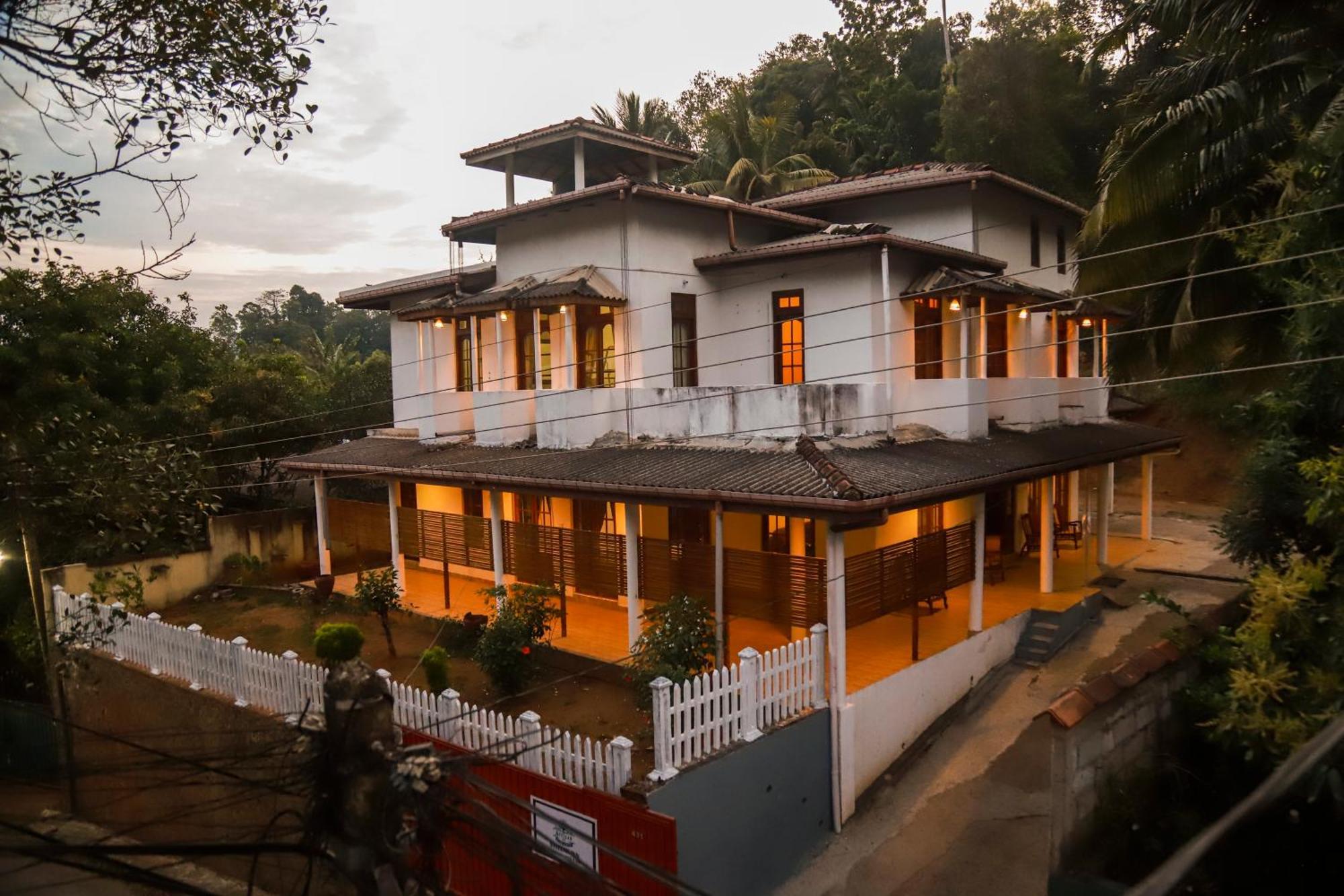 Stellar Inn Peradeniya Exterior photo